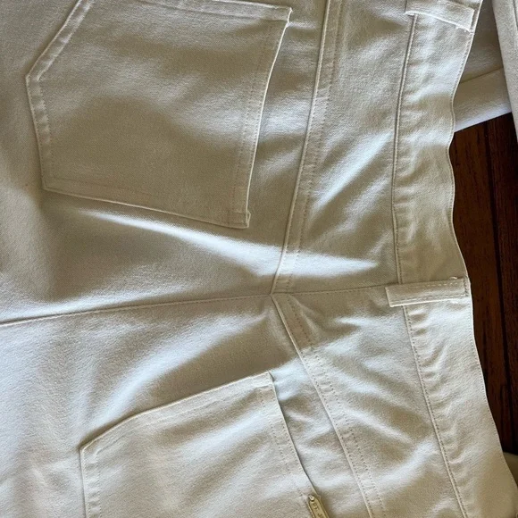 St. John Sport by Marie Gray Five Pocket Casual Straight Leg with Stretch / 8